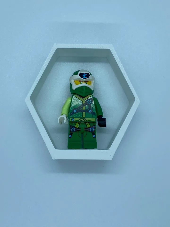 Brick minifigure stand