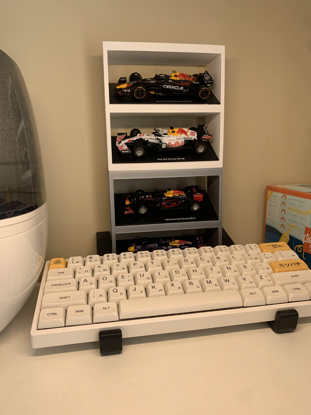 Bburago 2 layer (A1 Mini) 1:43 F1 Diecast Display