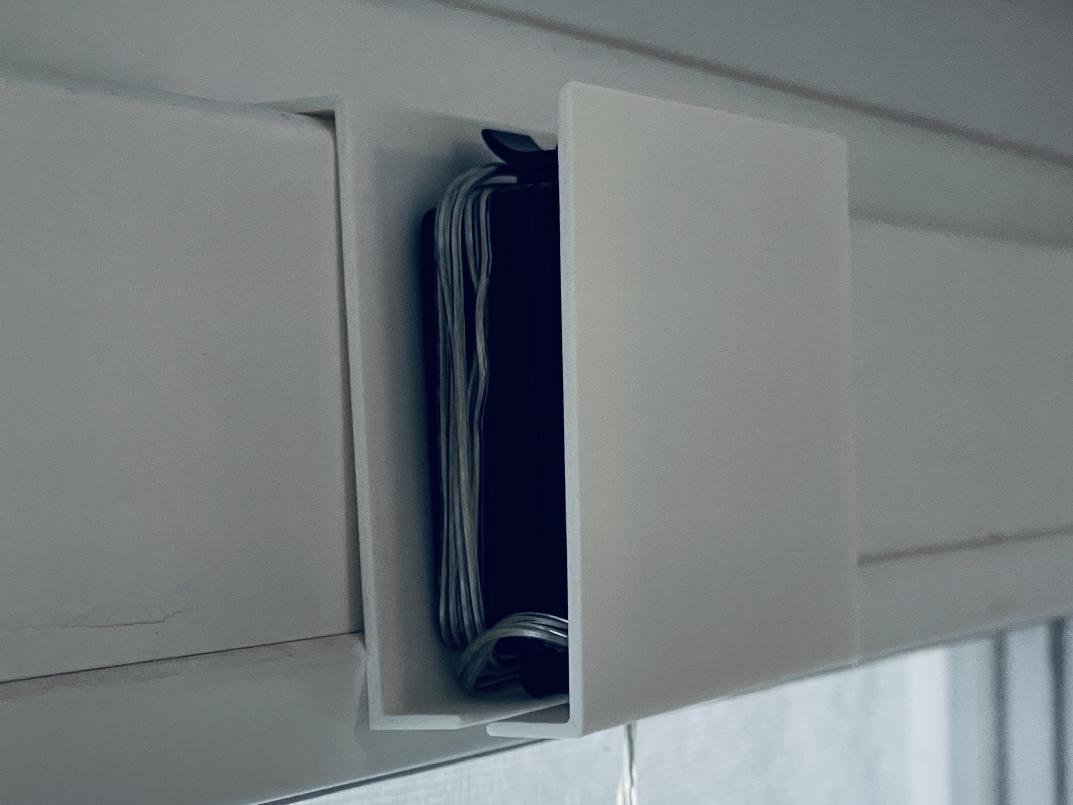 Window Hook AA Case