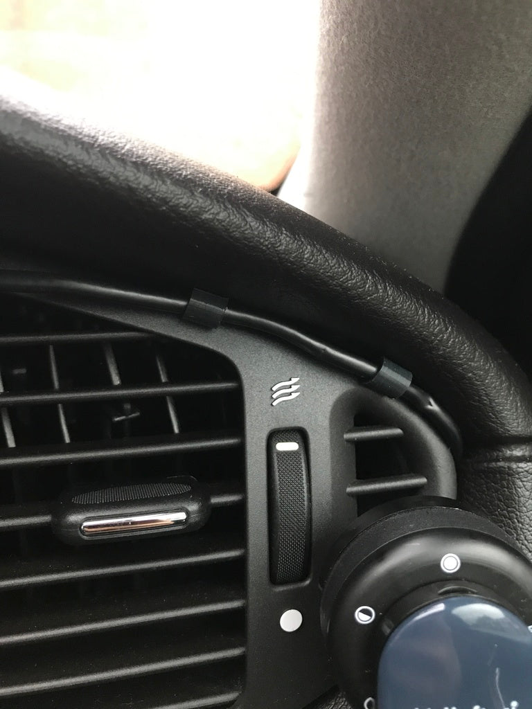 Fully Enclosed Car Interior Wire Holder Clip