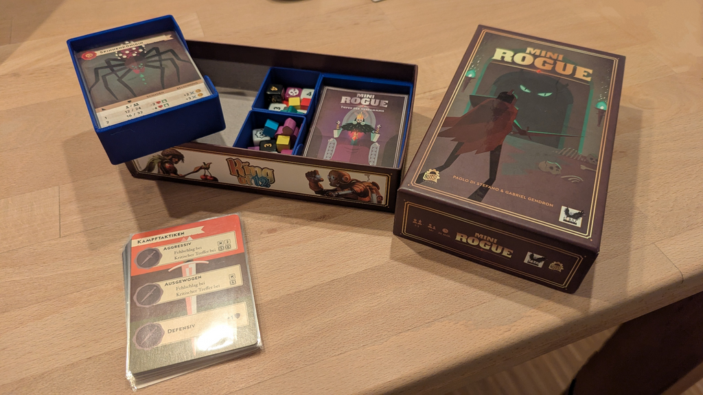Mini Rogue Insert for Sleeved Cards