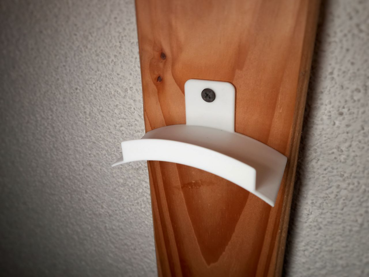 Headphone holder - to screw onto the wall
