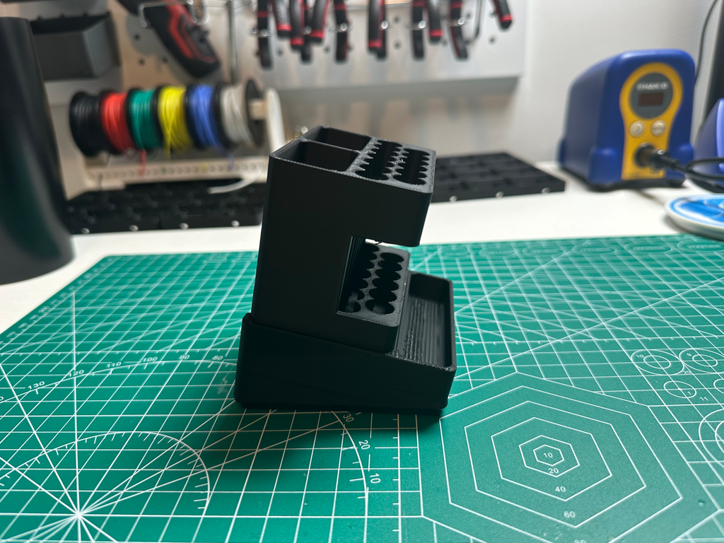 Gridfinity 2x2 Angled Pencil Holder