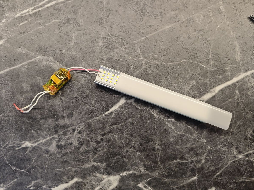 2528_Applique con led G23