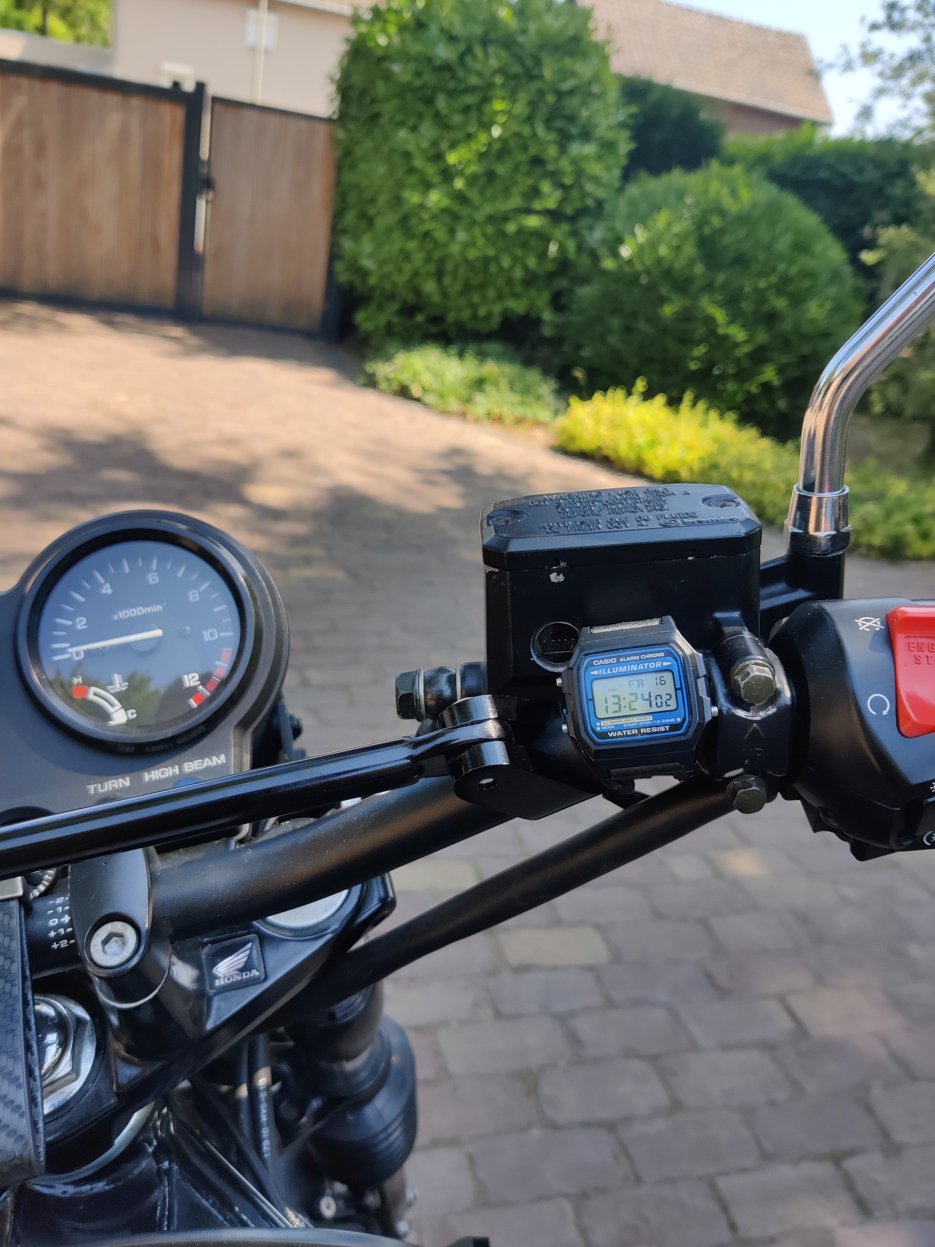 Motorcycle Casio F-105W Mount