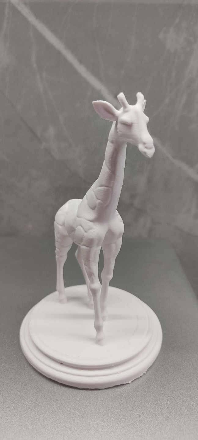 Giraffe statue