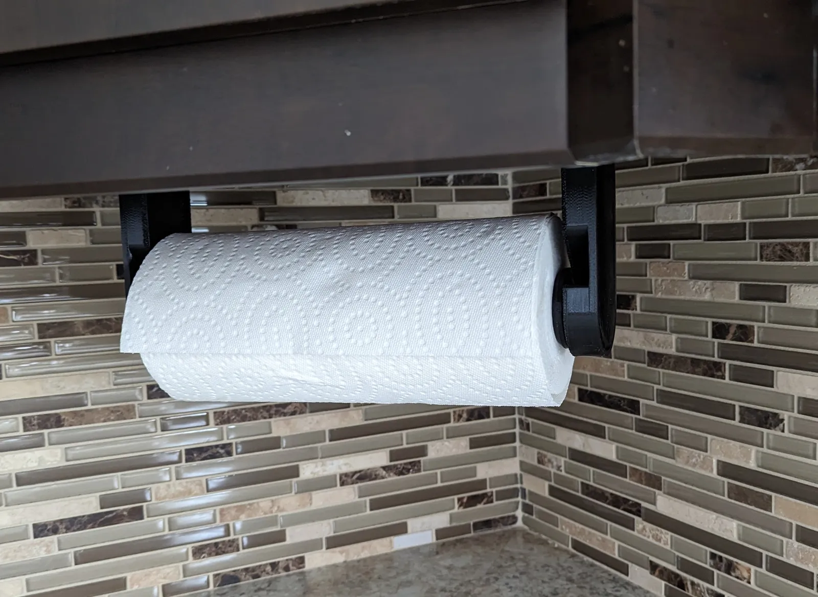 under mounted paper towel holder