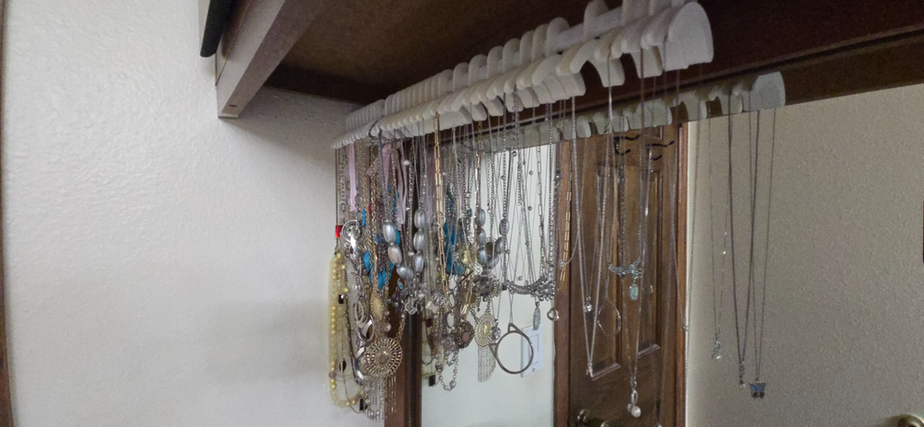 Necklace Hanger