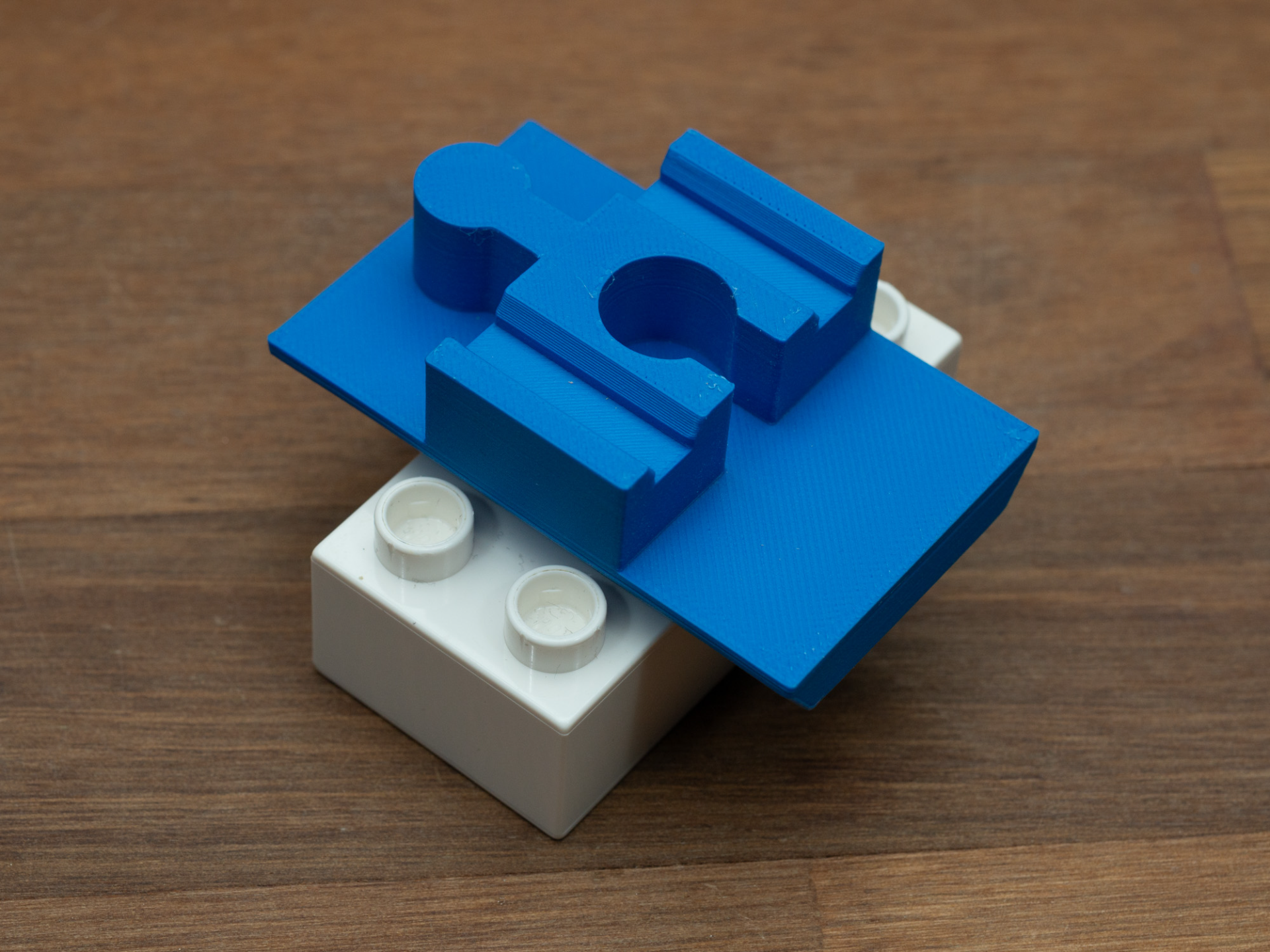 Duplo to Brio/LILLABO converter brick