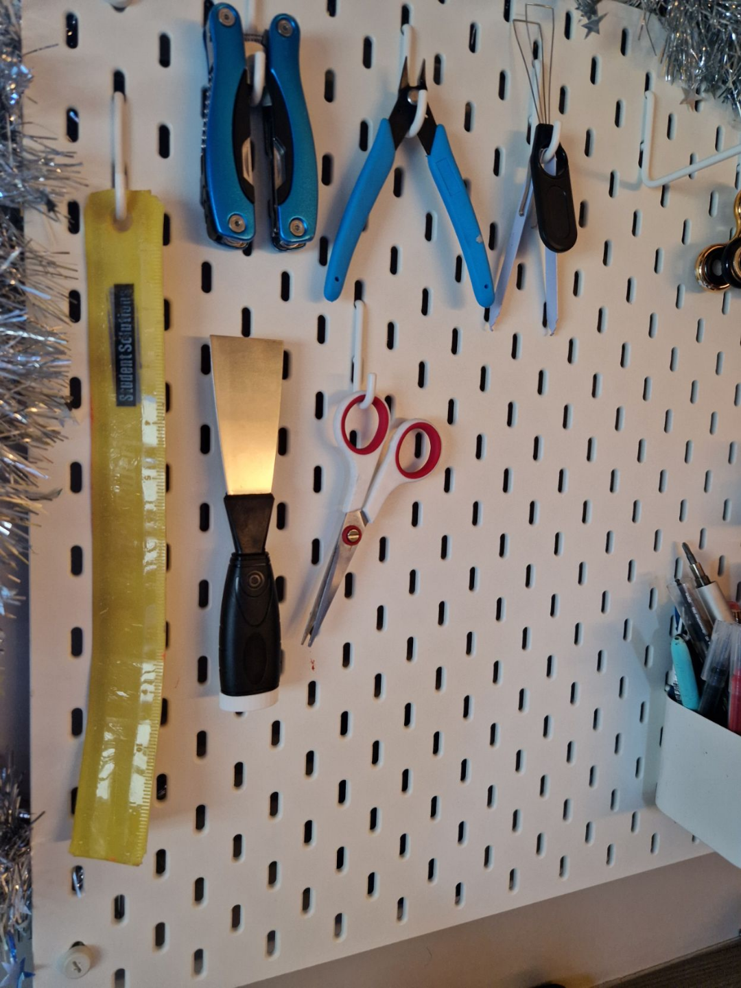 Ender 3 Scraper holder for Skadis pegboard