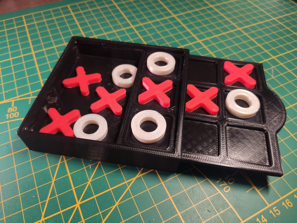 Tic Tac Toe travel