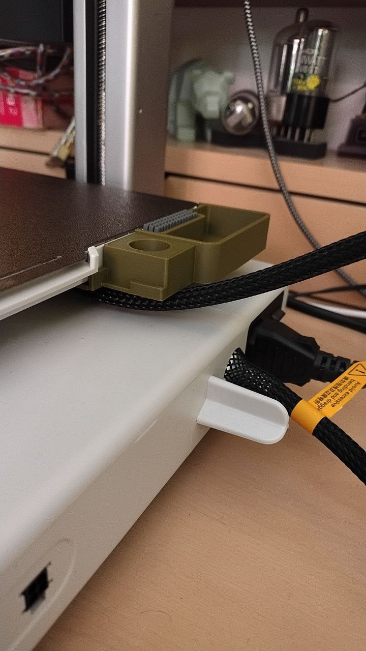 A1 wiper catch + hotbed cable relief V2