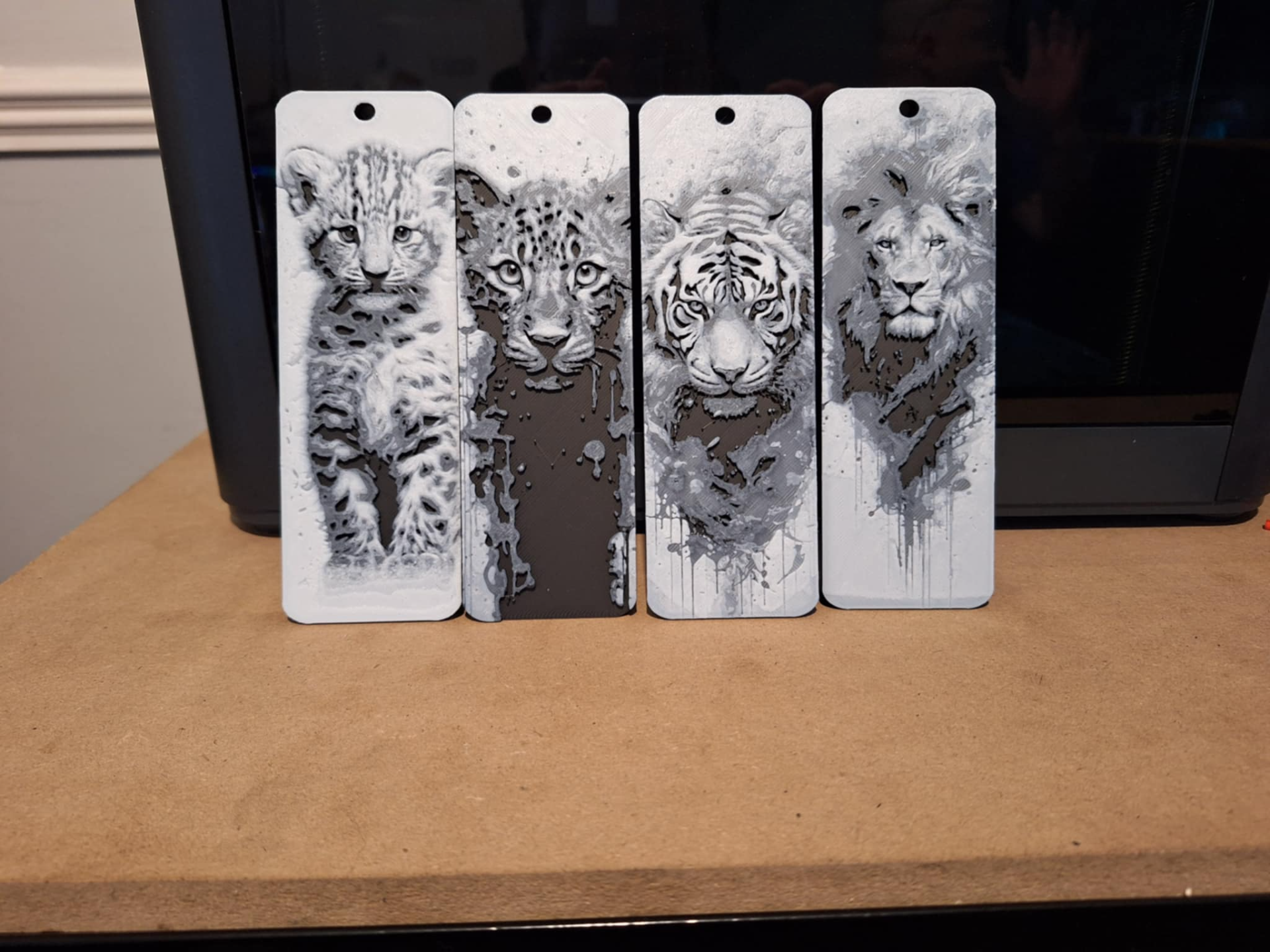 Set of 4 big cats bookmarks
