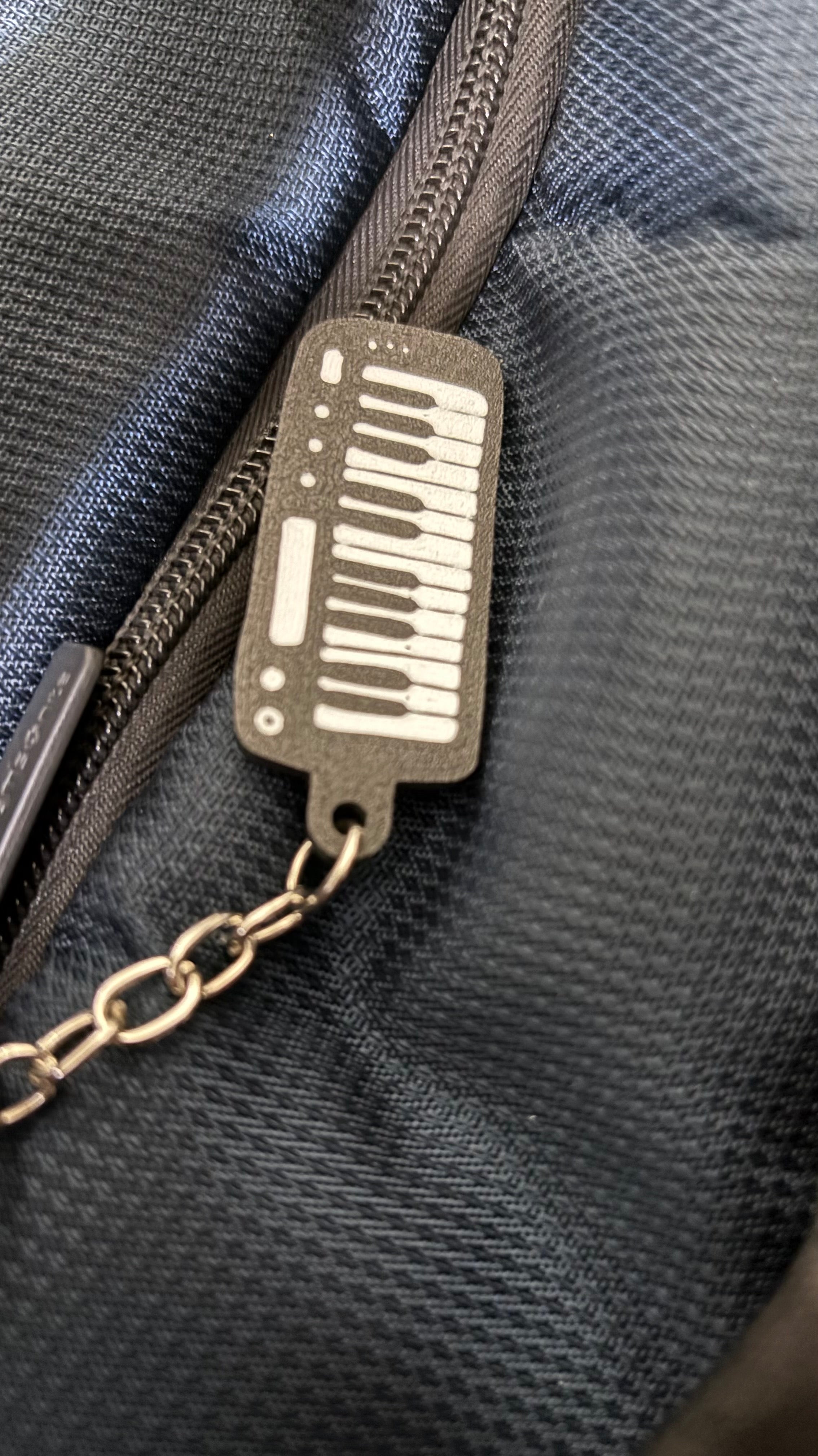 Chaveiro Divertido de Teclado (Sintetizador)