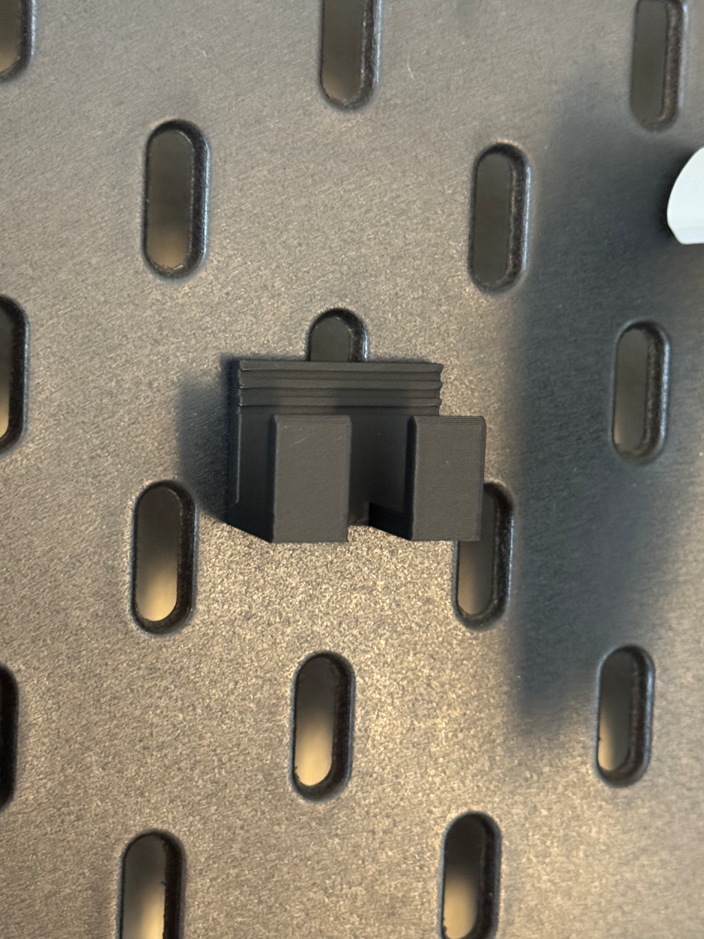 Ikea Skadis HDMI Holder | Pegboard