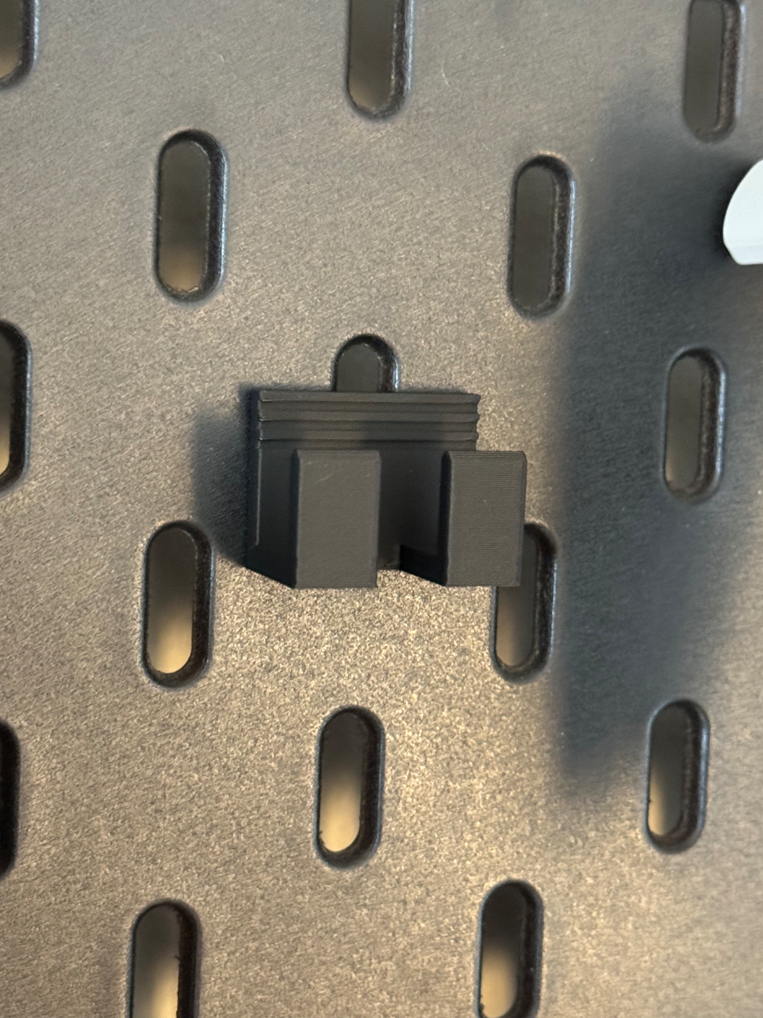 Ikea Skadis HDMI Holder | Pegboard