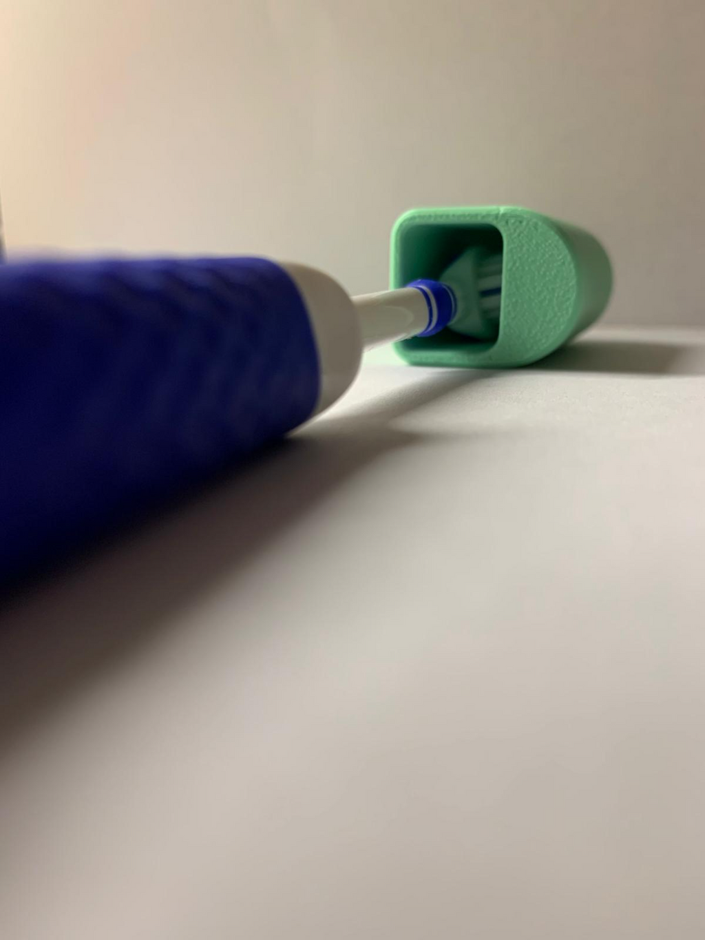 UNIVERSAL TOOTHBRUSH COVER