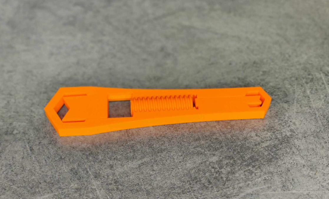 Adjustable spanner wrench