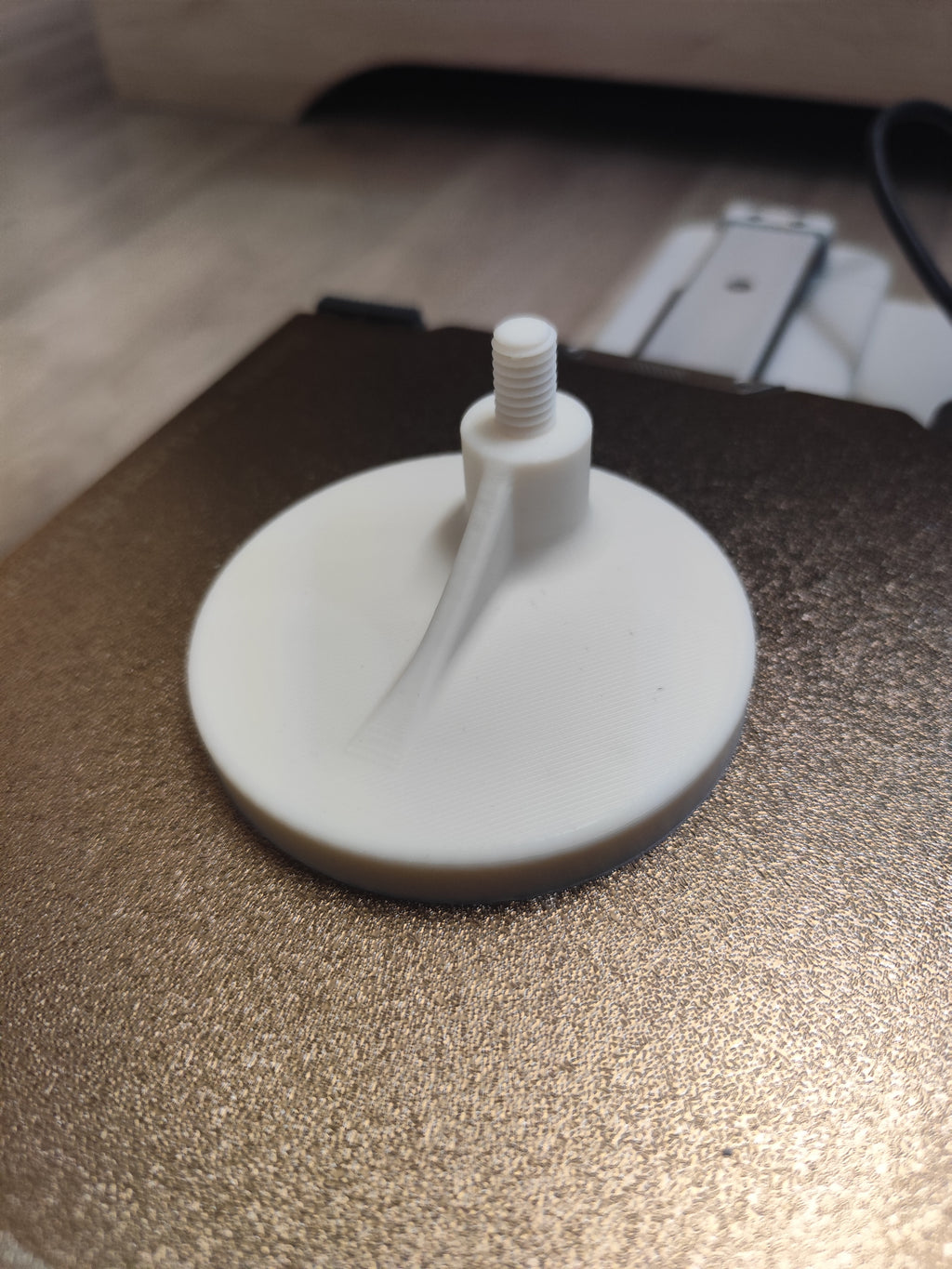 Minimalist Desktop Microphone Stand