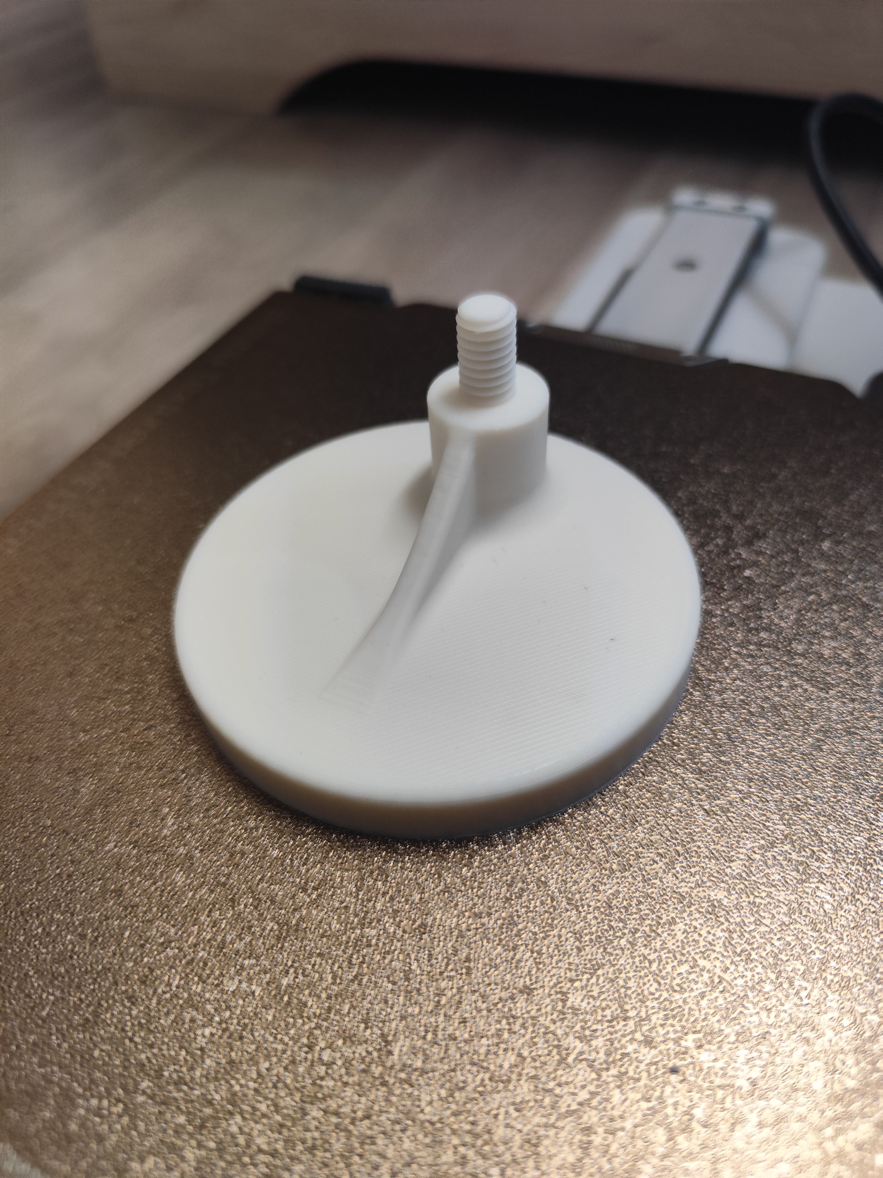 Minimalist Desktop Microphone Stand