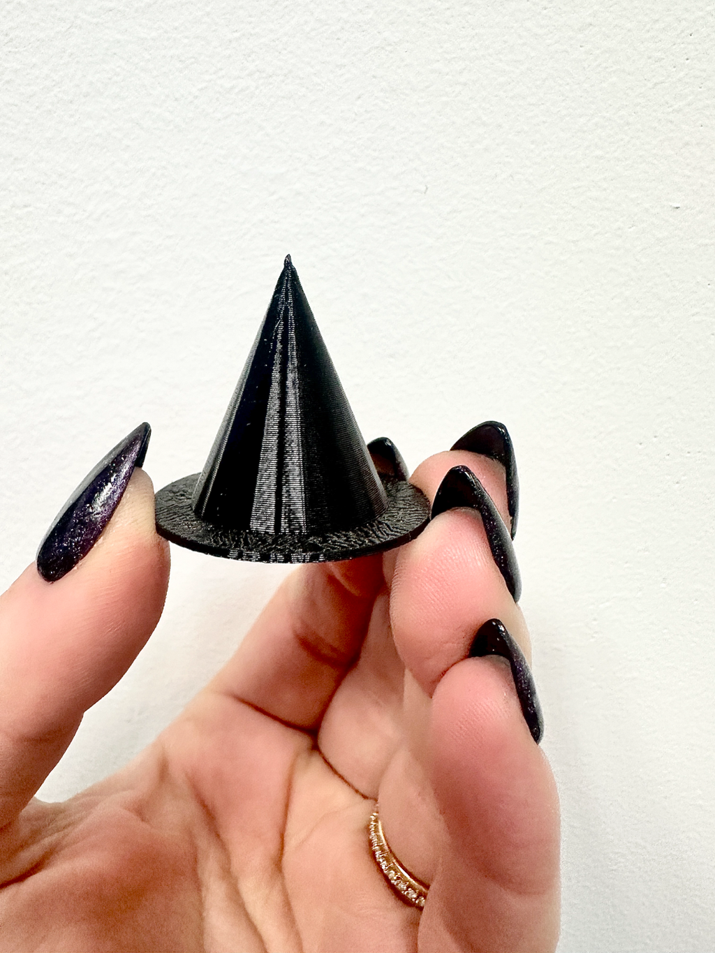 Tiny Witch Hat for Broken Prints
