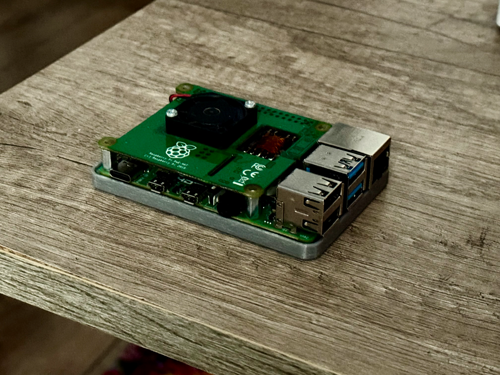 Pi 4 + PoE Hat - Cocoanix Case Pro V2