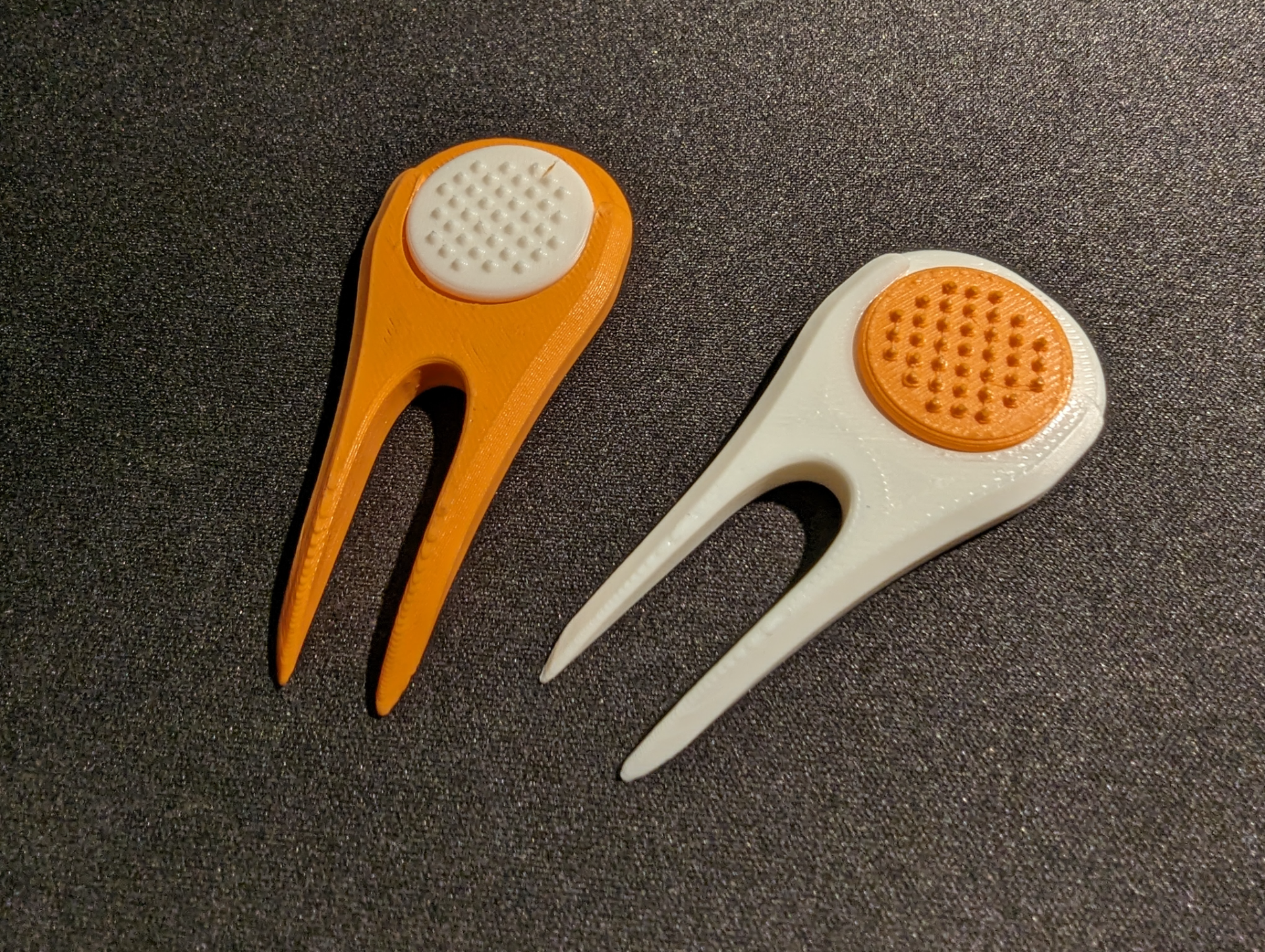 Golf Divot Tool with Marker