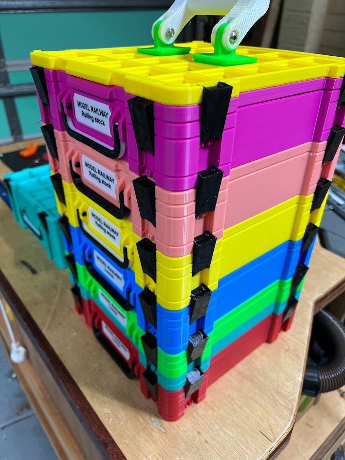 Gridfinity storage box - alternative easier to open latches