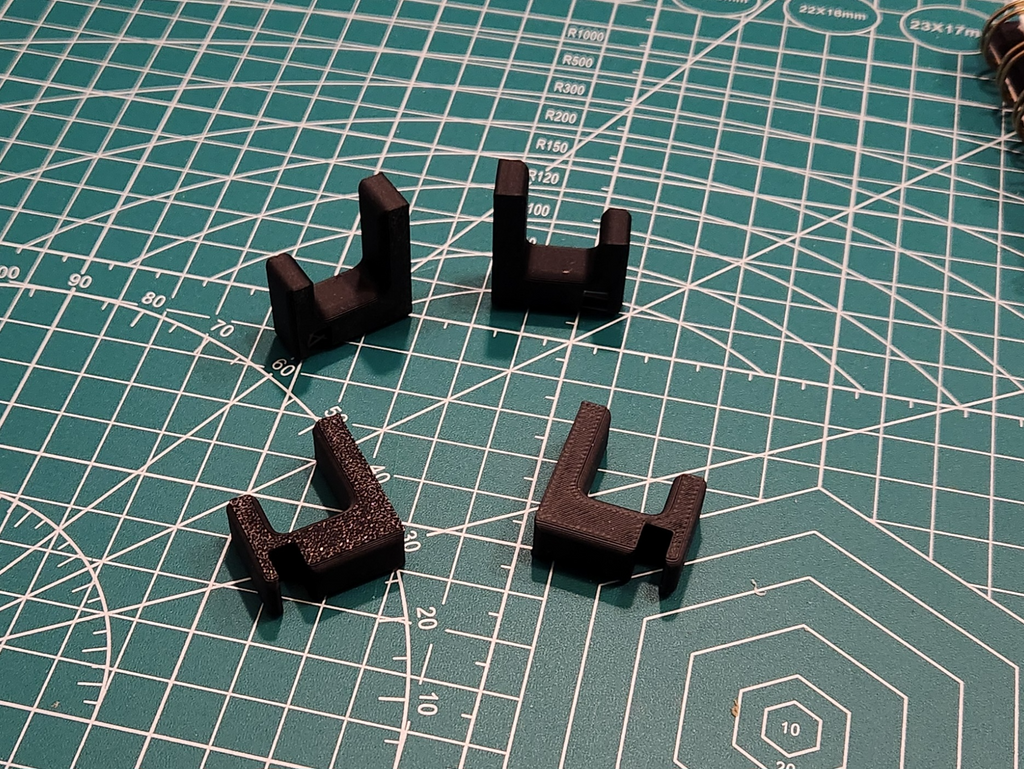 Skadis Top Photo Frame Stand