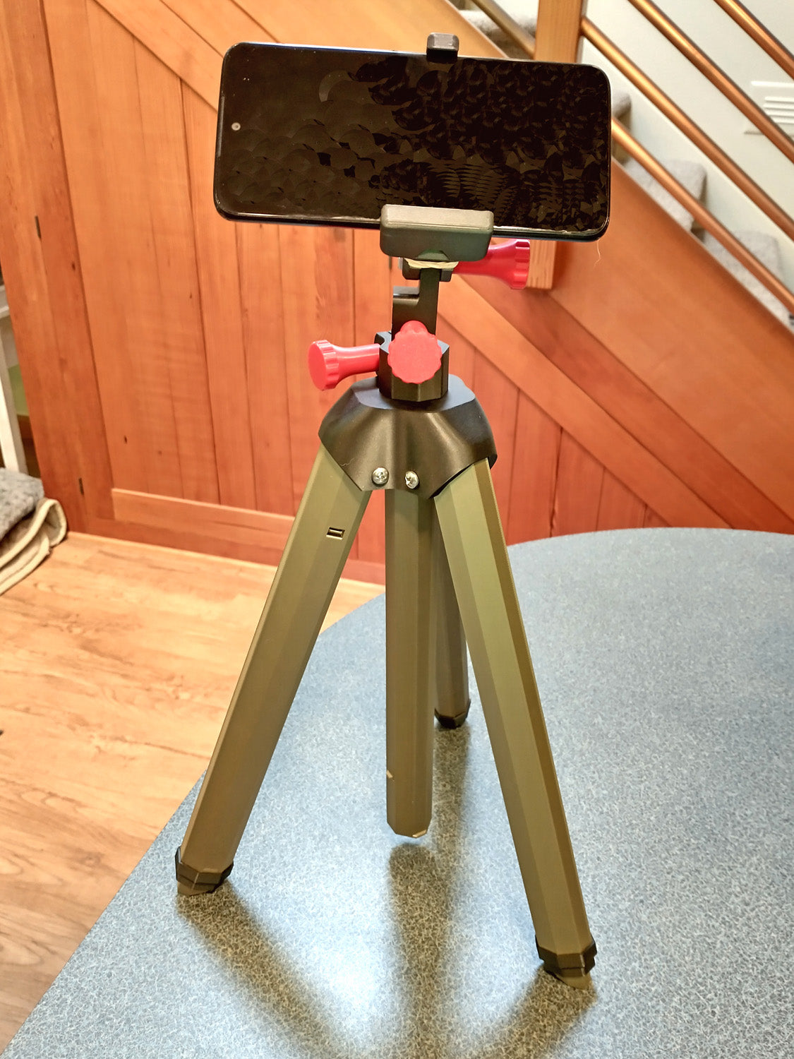 Compact Full-Sized Phone Tripod (36 - 123cm)