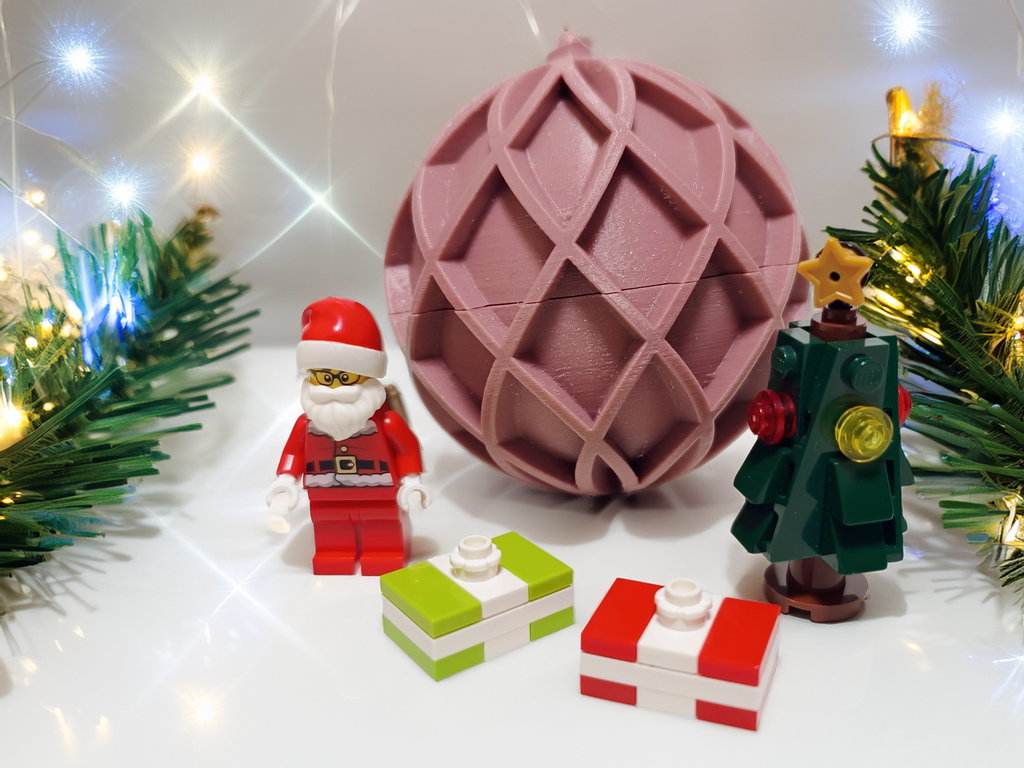 Christmas ornament with surprise