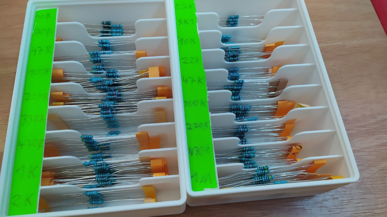 Deep Gidfinity Resistor storage