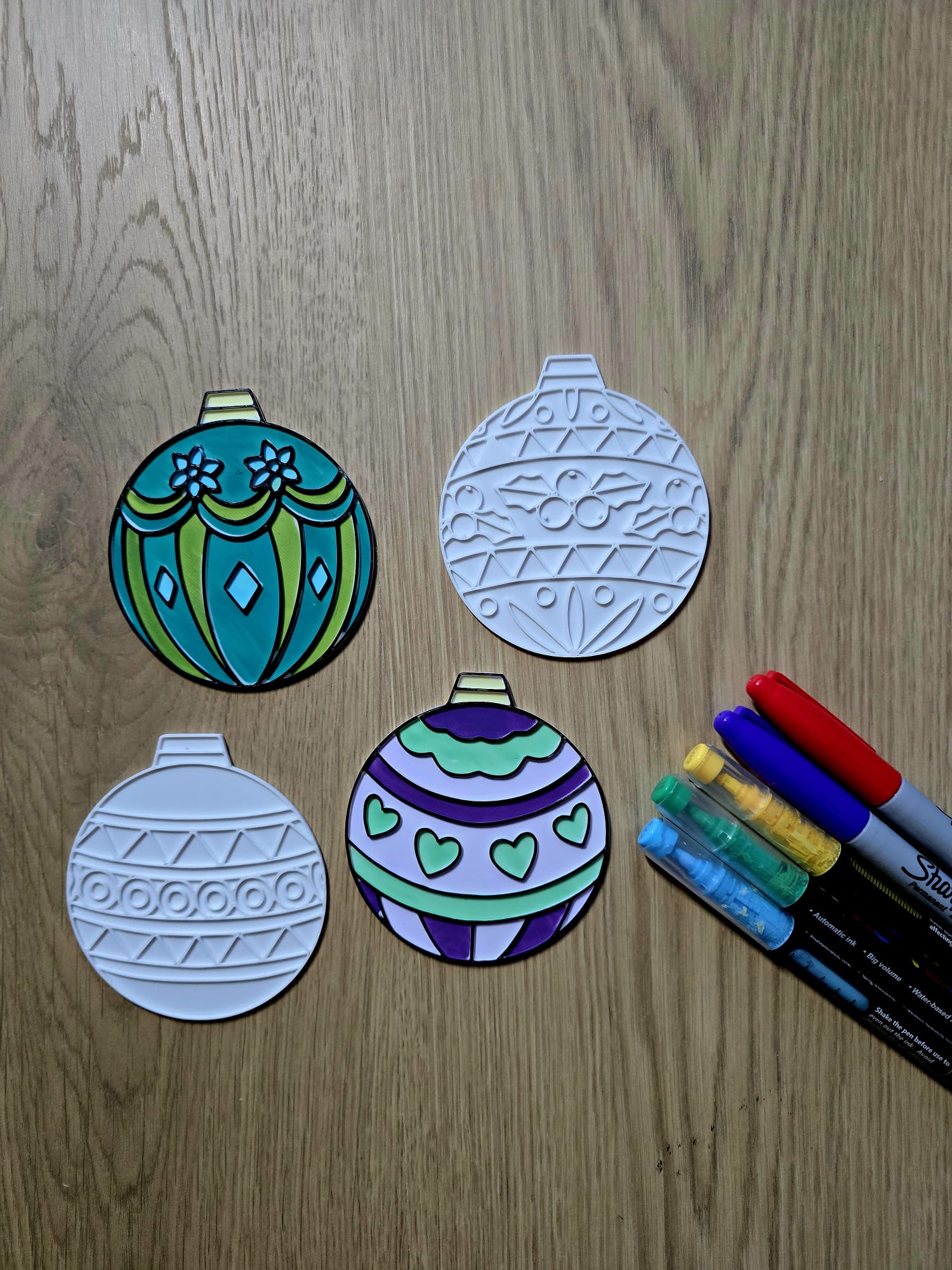 Christmas Ball Ornament DIY Coloring