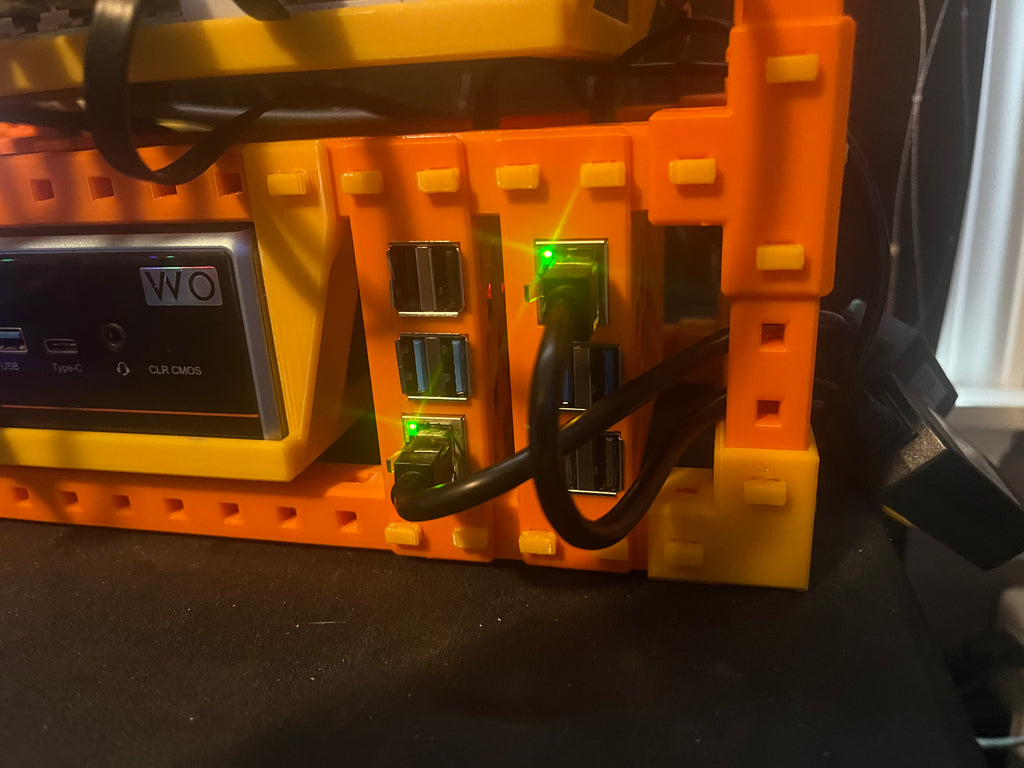 Front Mounted Raspi4 Snapcase for HomeRacker