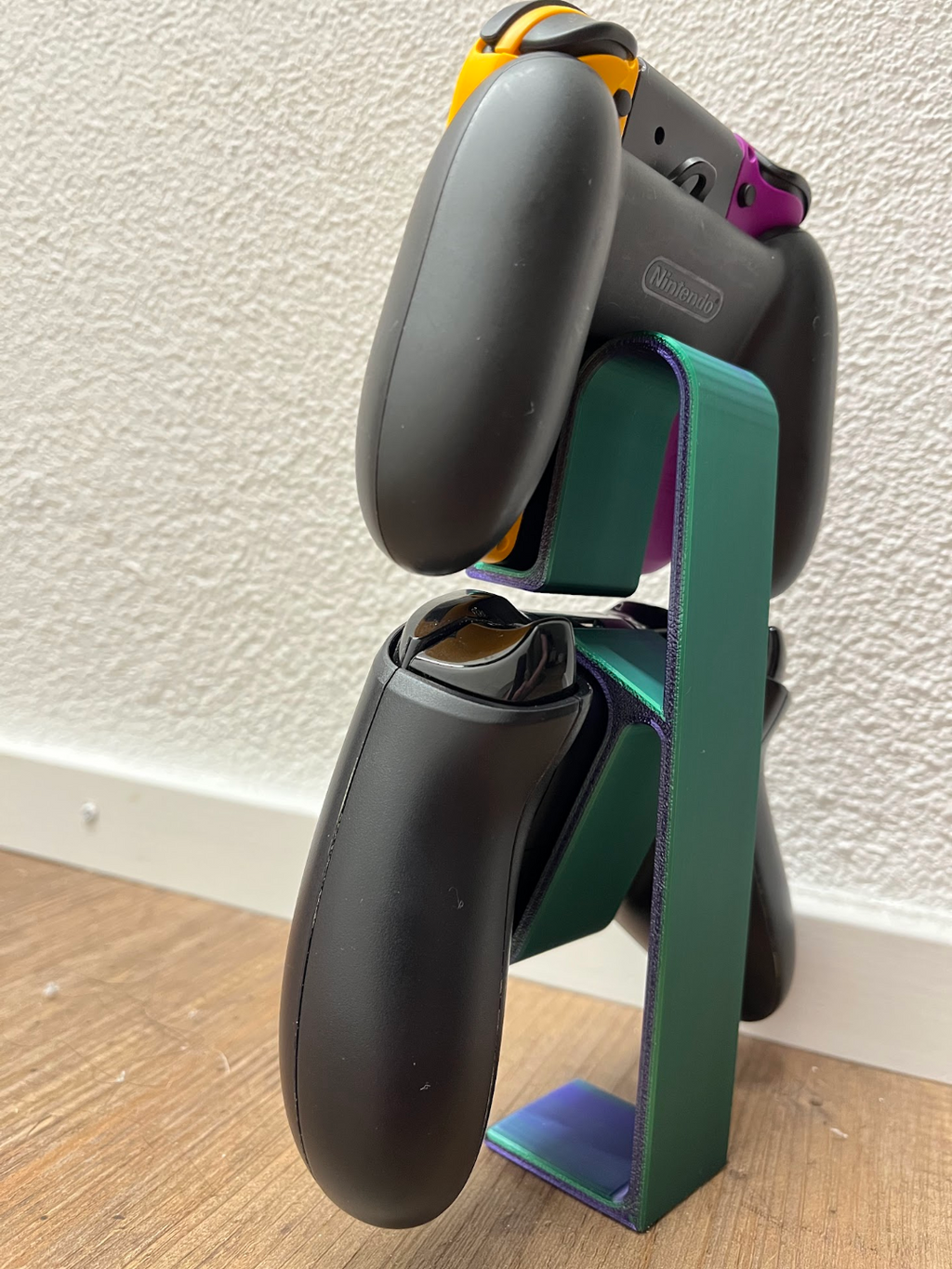 Xbox One and Switch Joycon Grip stand