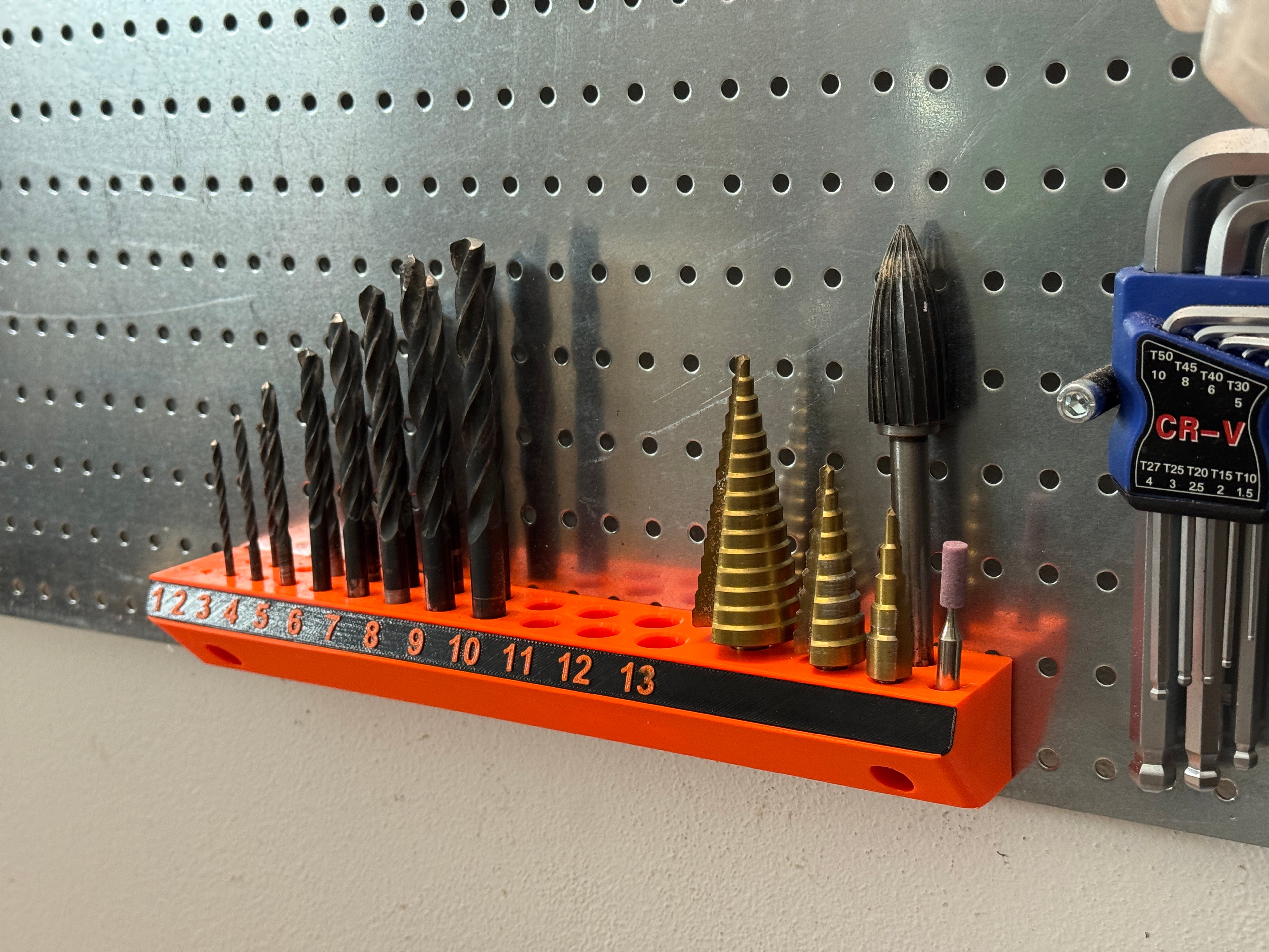 Drills holder for Küpper pegboard or wallmount