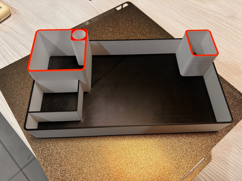 Desk organizer
