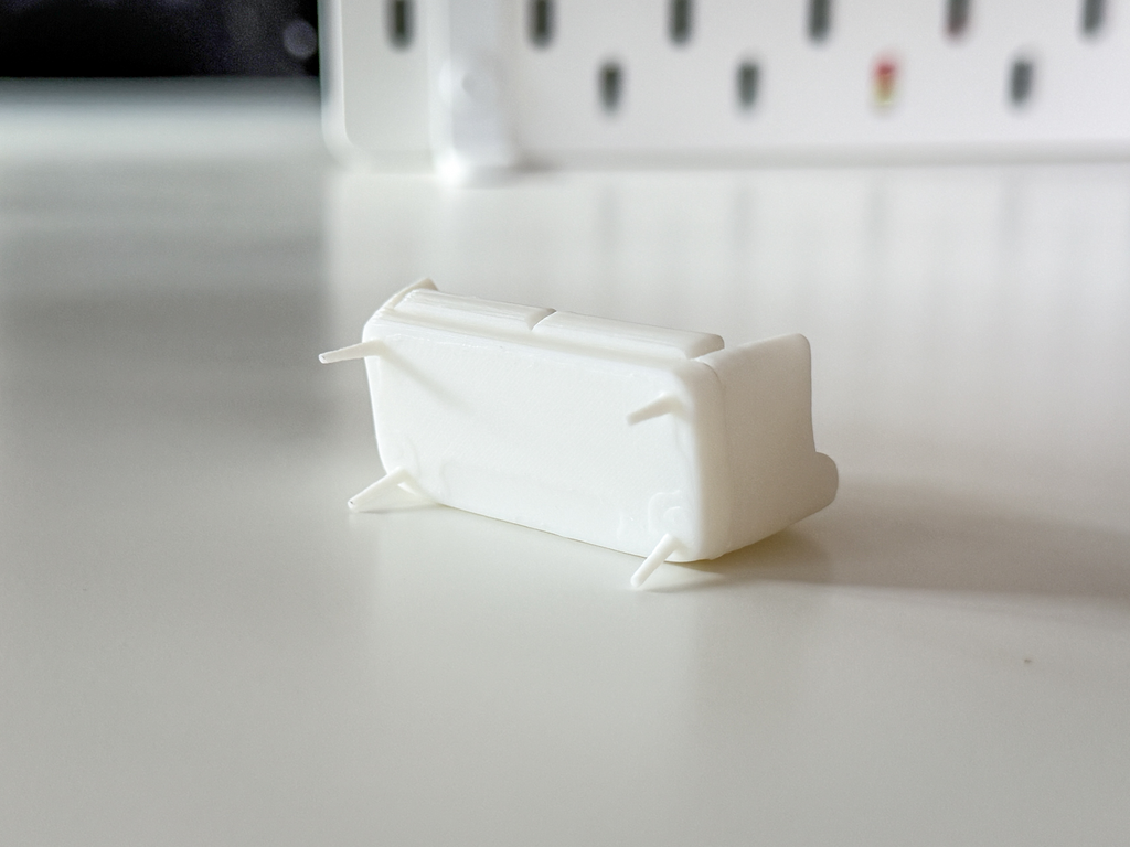 Miniature Sofa for your Diorama / Doll House