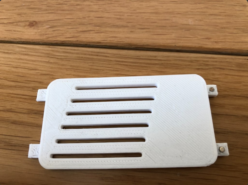 RC Plane FunCUB door battery
