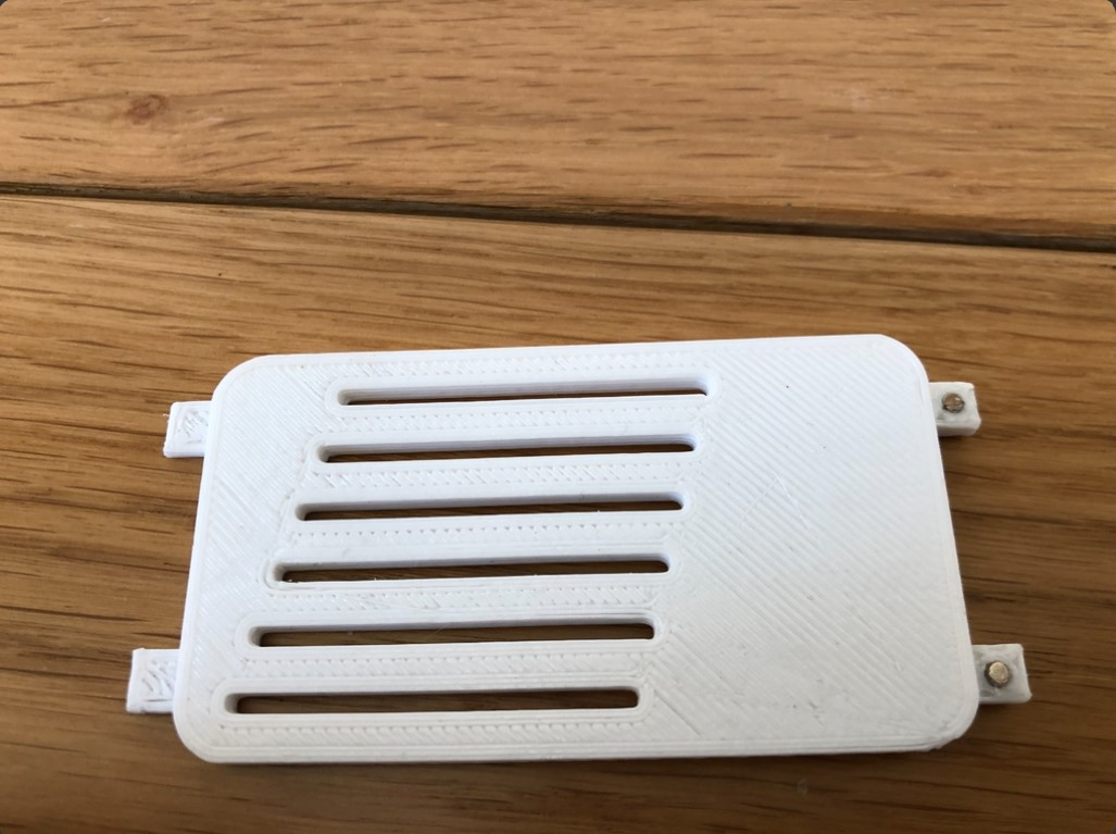 RC Plane FunCUB door battery