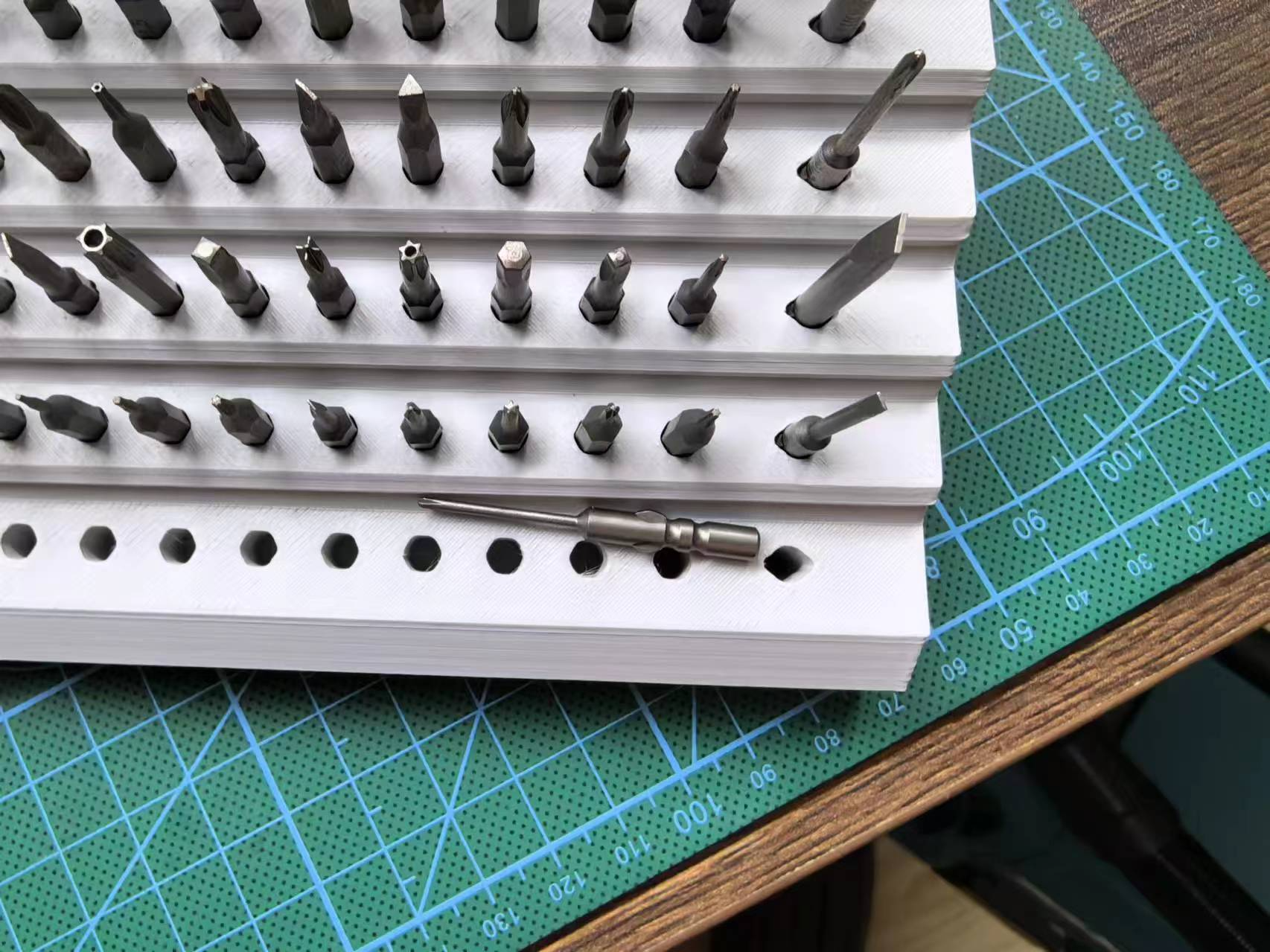 多功能螺丝刀批头架