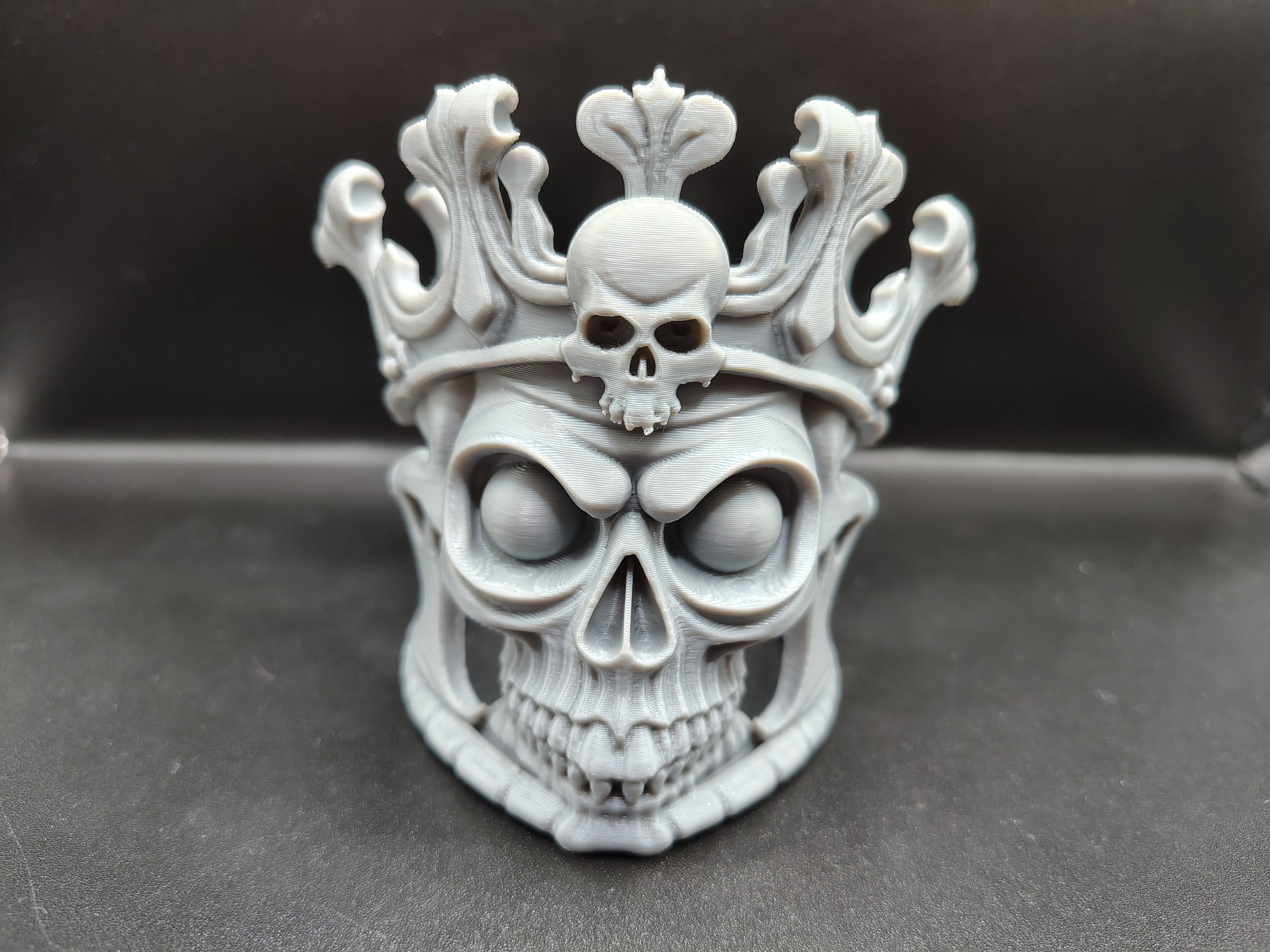 Undead King – Skull with Crown