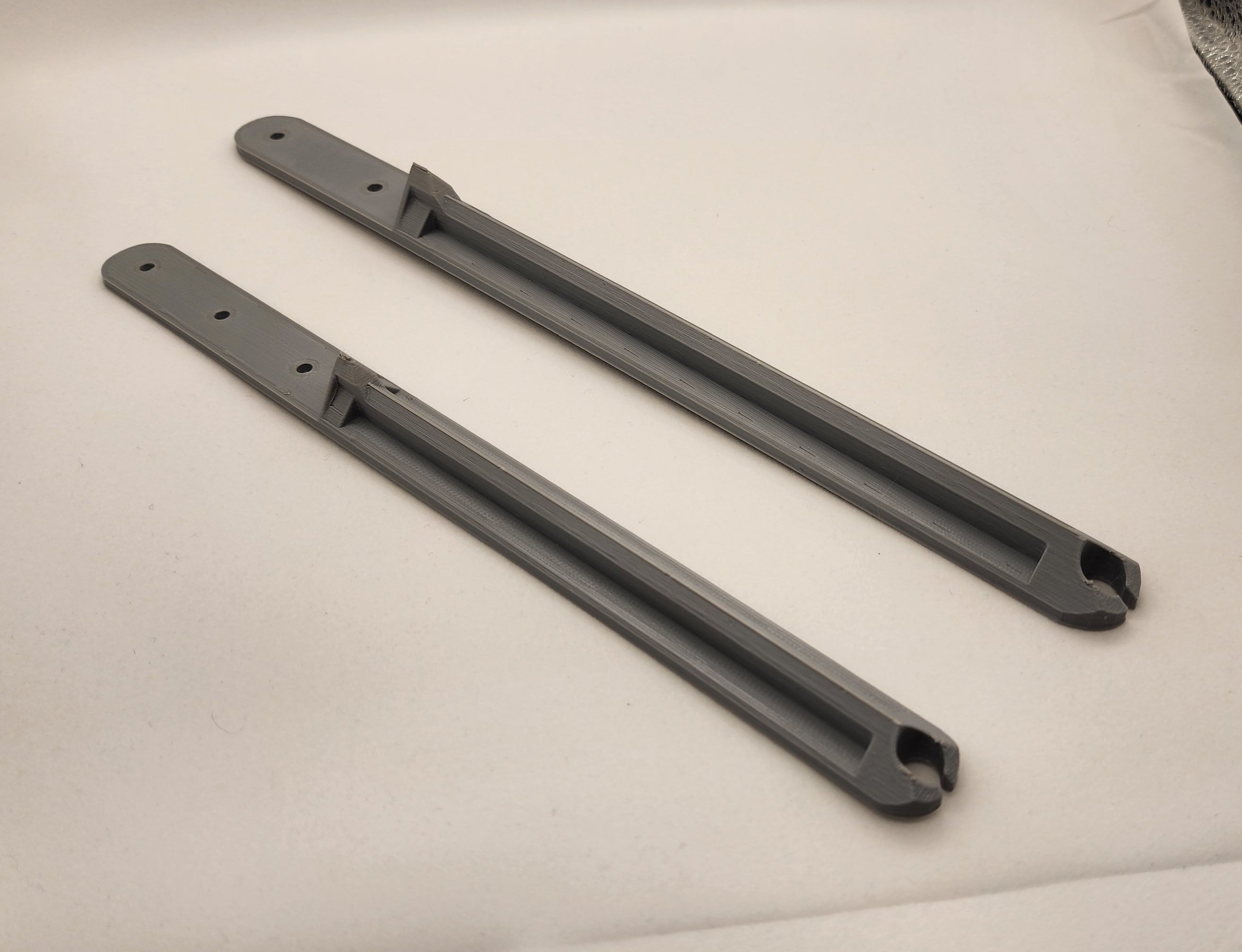 Edge Overhang Brackets