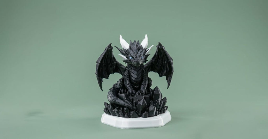 Dragón de Cristal sobre Trono