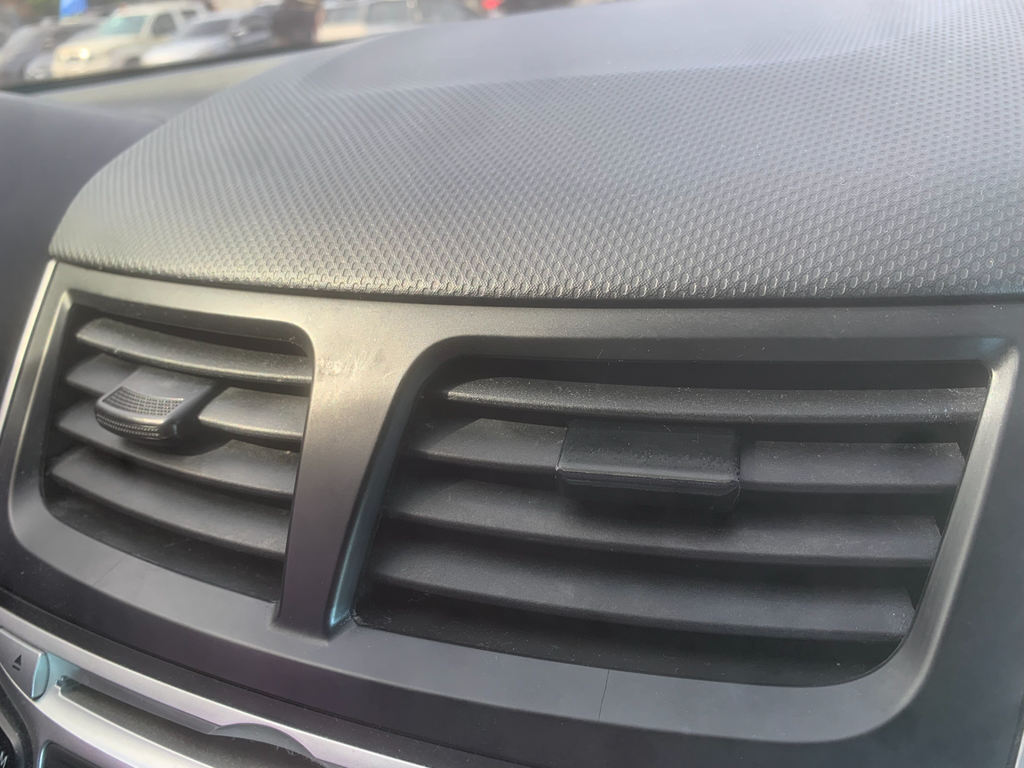 Vent Slides for Hyundai Accent 2013
