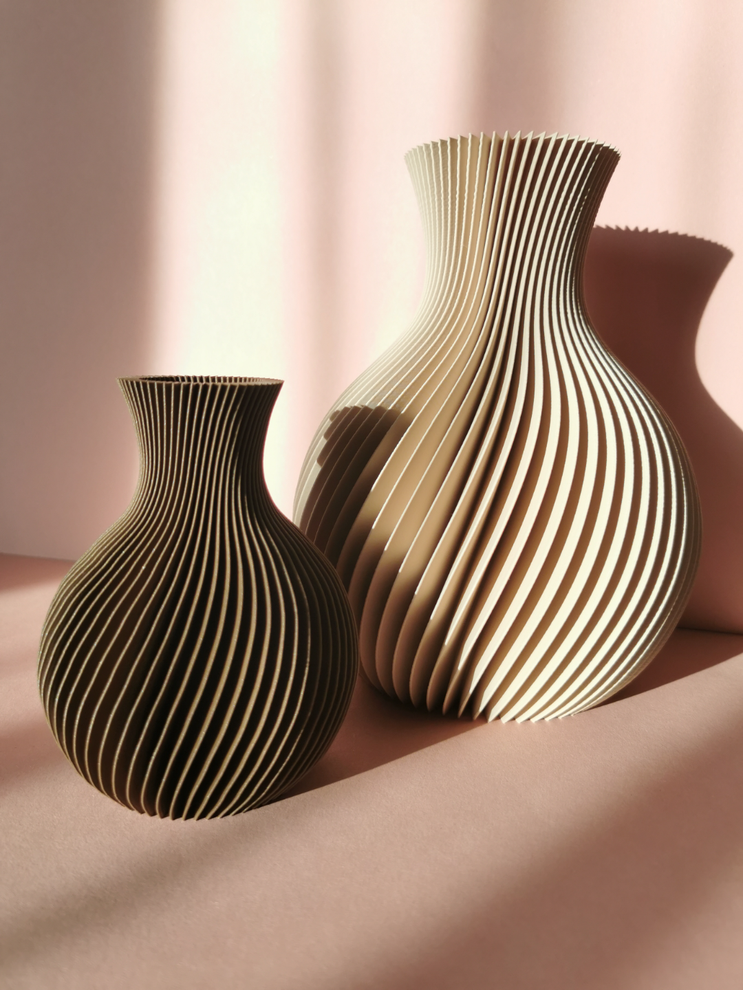 Elegant modern vase (Print in vase mode)