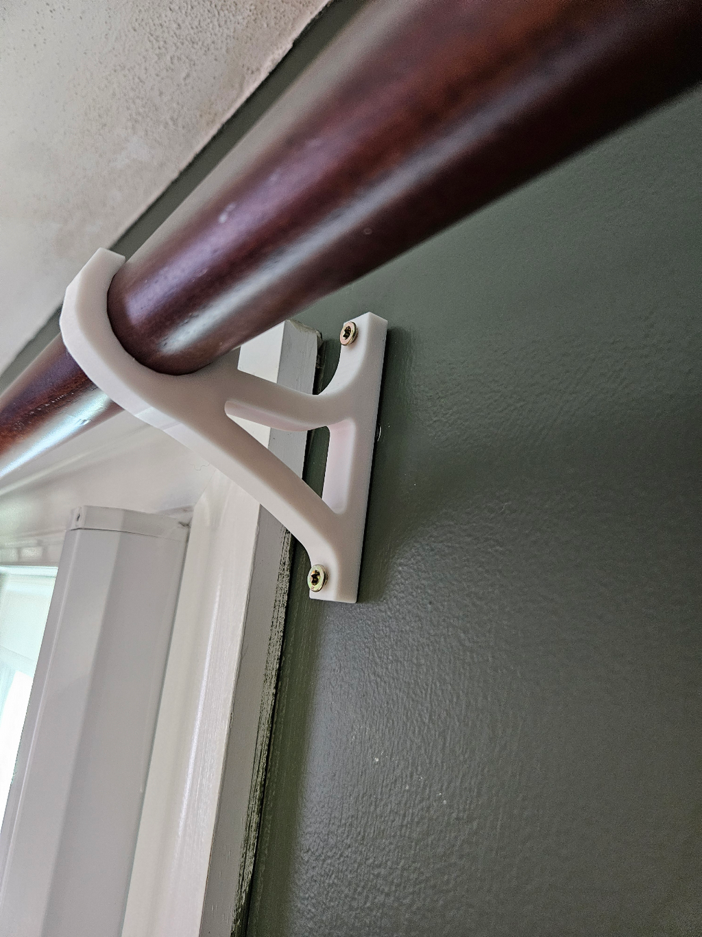 Sturdy Curtain Rod Wall Mount