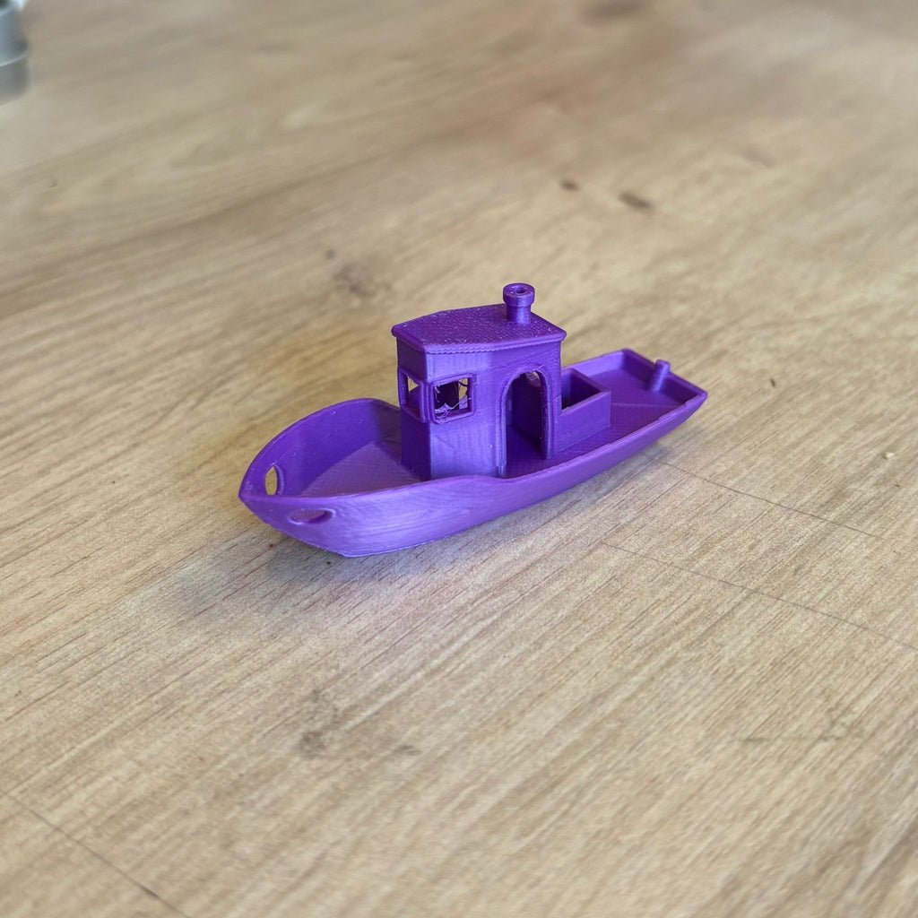 Realistic Benchy, 35min, 0.12mm, 7% Gyroid infill