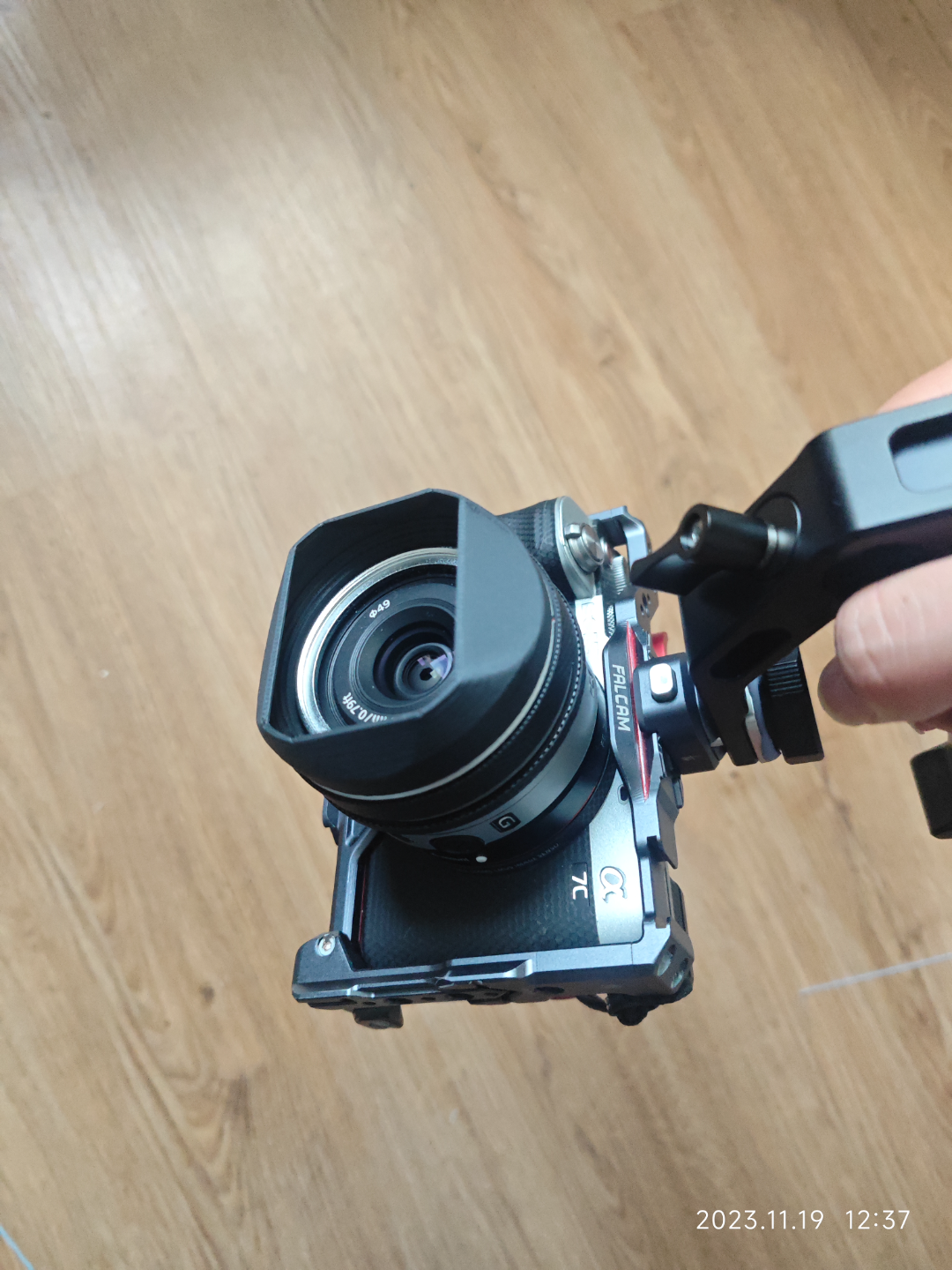 Sony 24mm F2.8 G Alternative Lens Hood