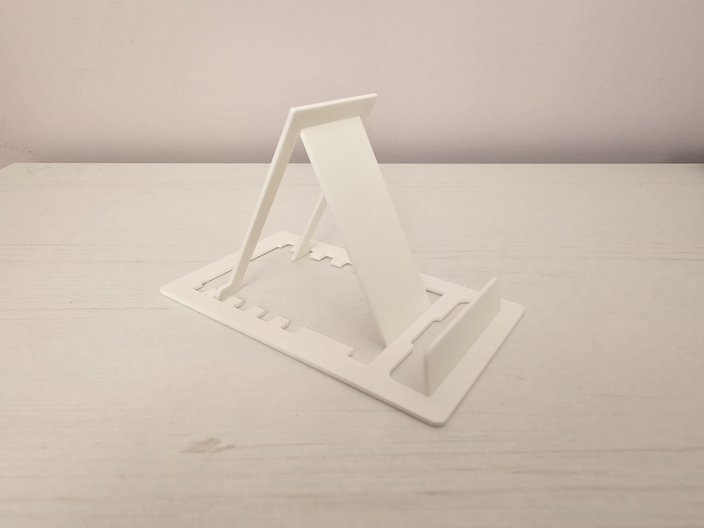 Card size phone stand